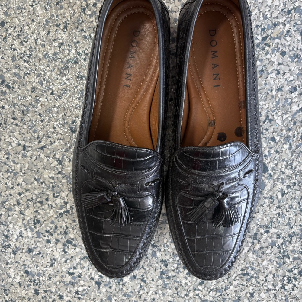 Domani Black Croc-Patterned Tassel Loafers